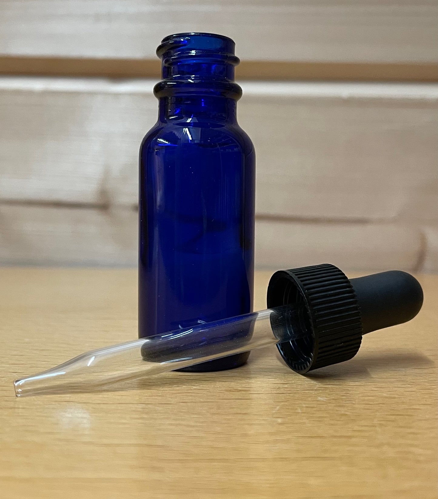 Blue Glass bottle 15ml (non-tamper evident)